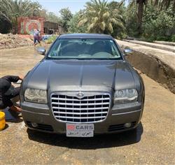 کرایسلەر 300